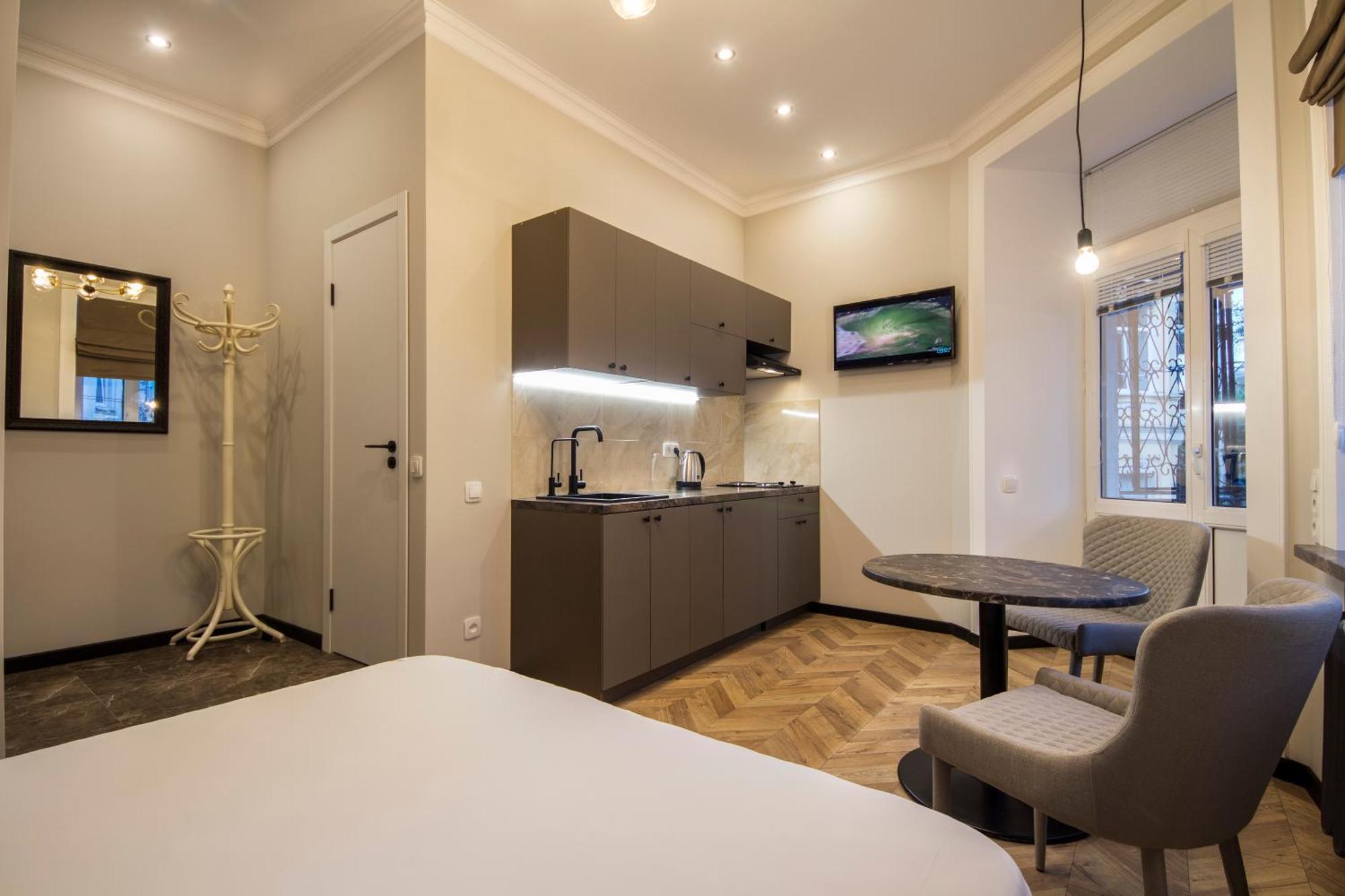 Self Check-In Apartments Maidan Area Kyiv Exterior foto